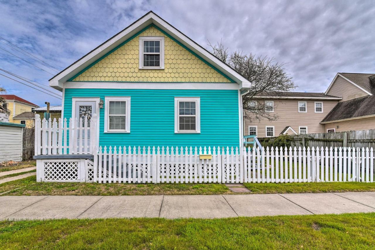 Galveston 'Blue Bungalow' - Walk To Beach! Kültér fotó